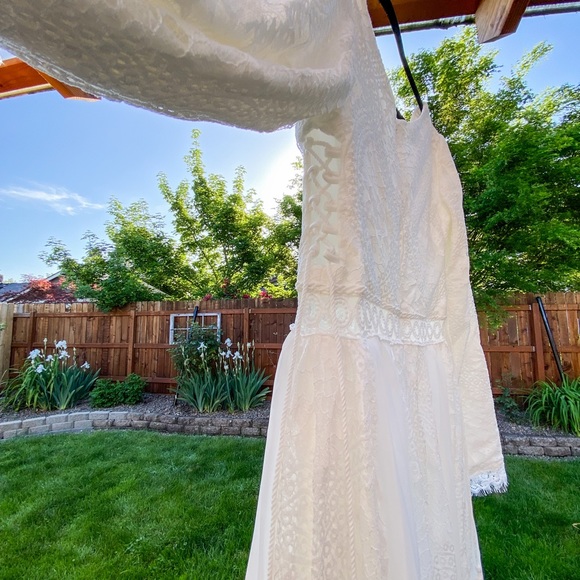 Never Worn New “Oh My Gown” Boho Wedding Dress 14 - Picture 3 of 16